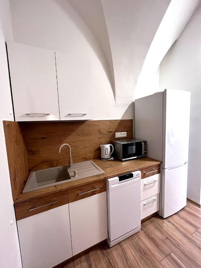 Apartman Viki Banska Bystrica Ngoại thất bức ảnh